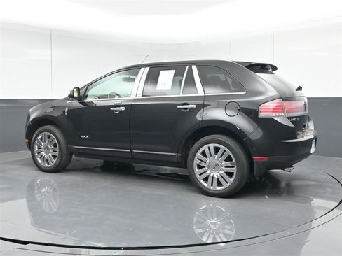 Used 2010 Lincoln MKX AWD image 7