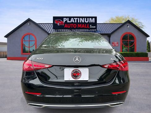 Used 2025 Mercedes-Benz C 300 4MATIC Sedan image 4