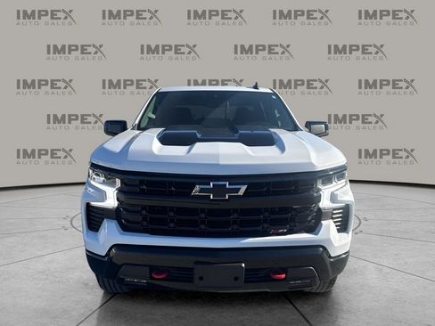 Used 2023 Chevrolet Silverado 1500 LT Trail Boss w/ Convenience Package II image 8