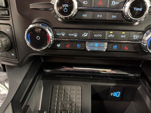 New 2026 Ford F250 4x4 Crew Cab Super Duty image 14