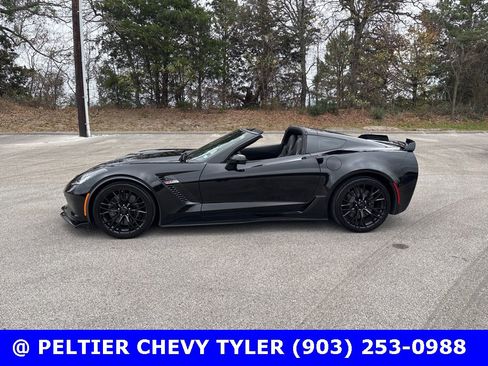 Used 2016 Chevrolet Corvette Z06 w/ 2LZ Preferred Equipment Group image 4