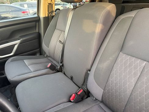 Used 2021 Nissan Titan SV w/ Accessory Utility Package image 24