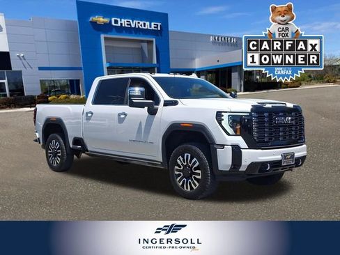 Used 2025 GMC Sierra 2500 Denali Ultimate w/ Snow Plow Prep/Camper Package AWD/4WD image 1