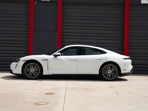 Used 2021 Porsche Taycan 4S AWD/4WD image 6