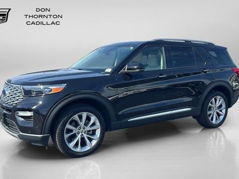 Used 2023 Ford Explorer Platinum w/ Technology Package AWD/4WD image 1