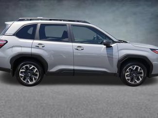 Certified 2025 Subaru Forester Premium AWD/4WD video 2