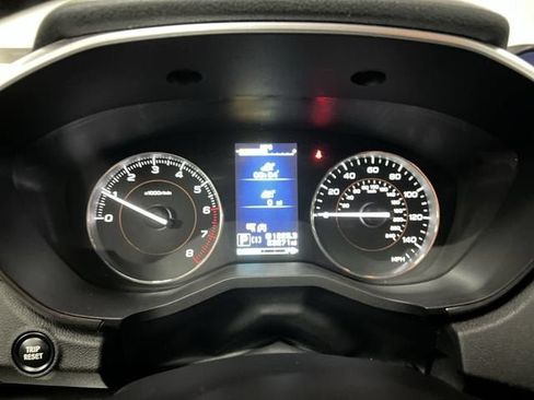 Used 2021 Subaru Crosstrek 2.5i Limited w/ Moonroof Package 2 AWD/4WD image 12