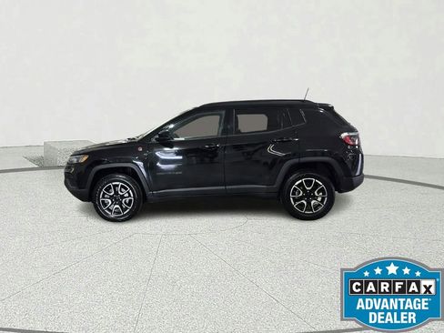Used 2024 Jeep Compass Trailhawk AWD/4WD image 2