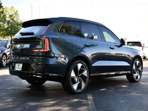 New 2025 Volvo EX90 Ultra w/ Protection Package Premier image 7