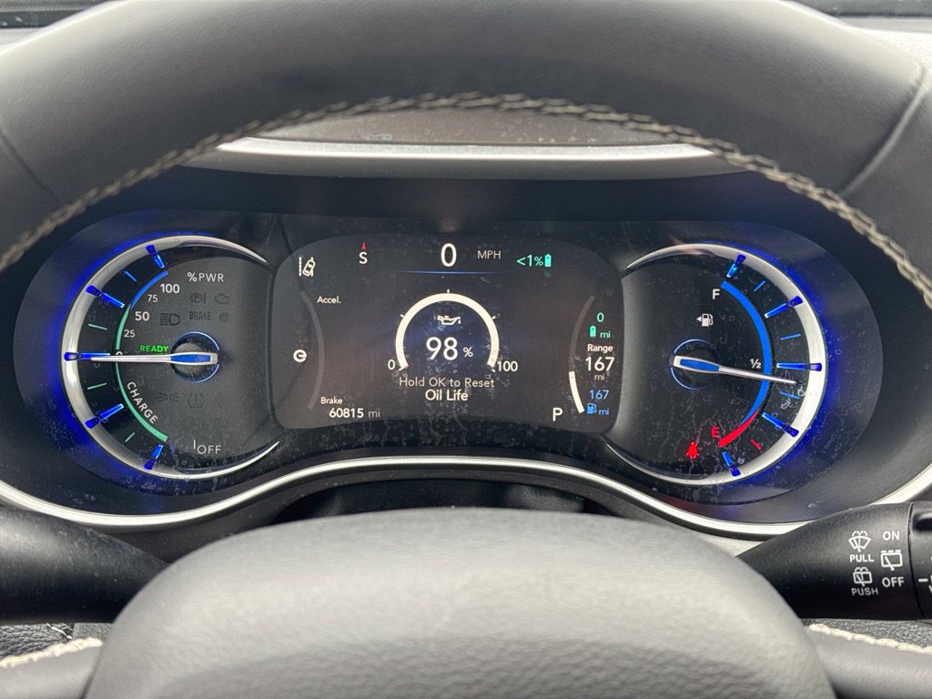 Used 2024 Chrysler Pacifica Limited FWD image 50
