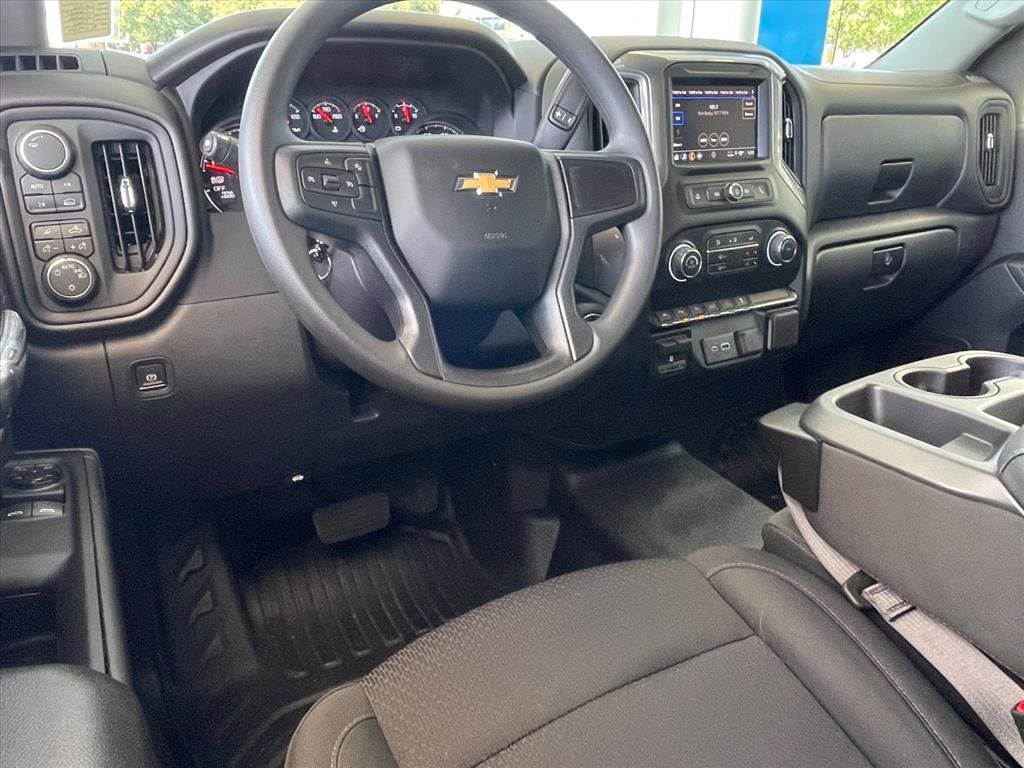 Used 2026 Chevrolet Silverado 1500 W/T w/ WT Safety Package AWD/4WD image 10