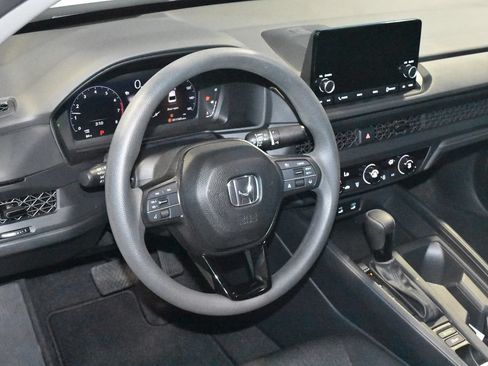 Used 2023 Honda Accord LX image 2