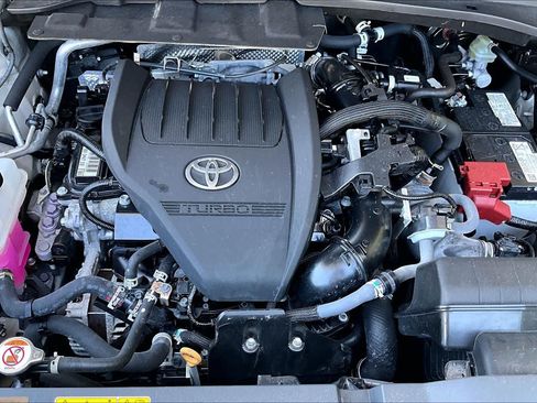 Certified 2024 Toyota Grand Highlander AWD image 33