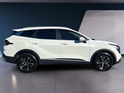 Certified 2023 Kia Sportage EX image 6