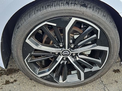Certified 2023 Nissan Altima 2.5 SR w/ SR Premium Package FWD image 7