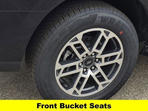 New 2025 Ford Expedition Active image 7