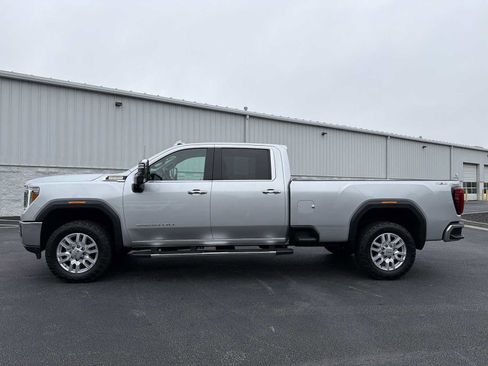 Used 2023 GMC Sierra 3500 SLT w/ SLT Premium Package image 23