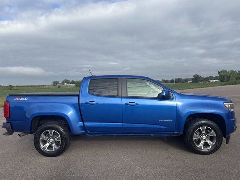 Used 2018 Chevrolet Colorado Z71 AWD/4WD image 9