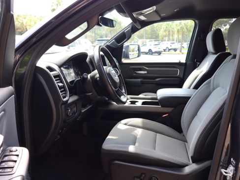 Used 2021 RAM 1500 Big Horn RWD image 23