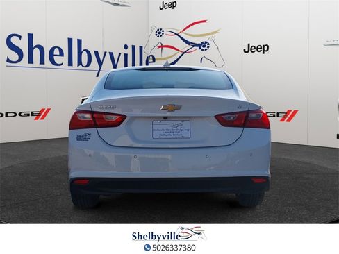 Used 2024 Chevrolet Malibu LT image 3