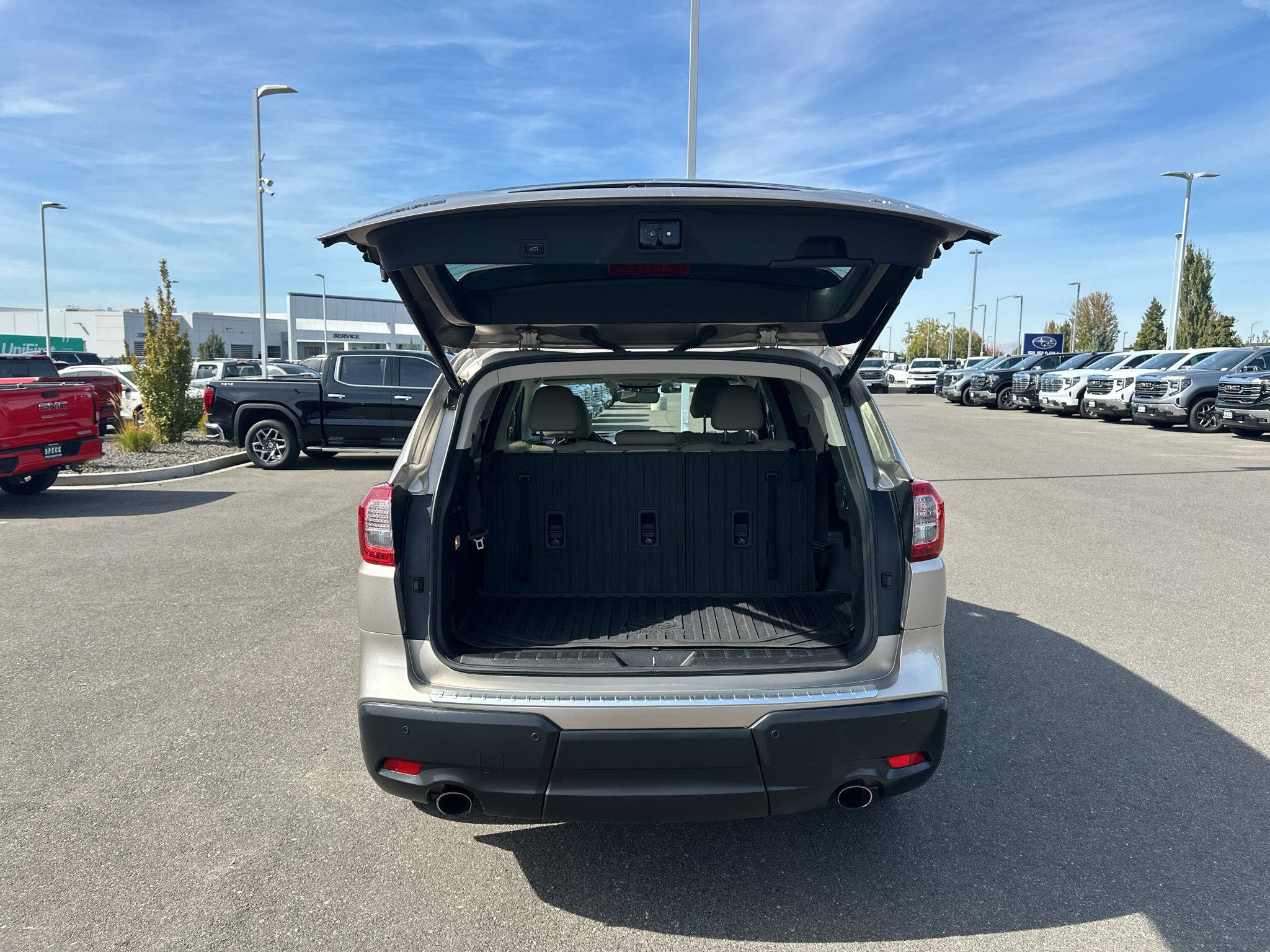 Used 2019 Subaru Ascent Limited AWD/4WD image 14