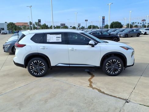 New 2026 Nissan Rogue Platinum AWD/4WD image 6