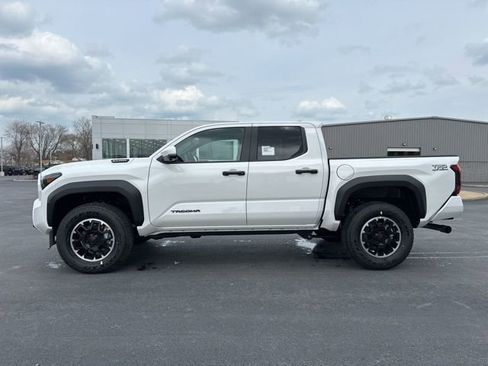 New 2026 Toyota Tacoma TRD Off-Road AWD/4WD image 4