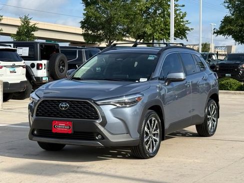 Used 2023 Toyota Corolla Cross XLE FWD image 6
