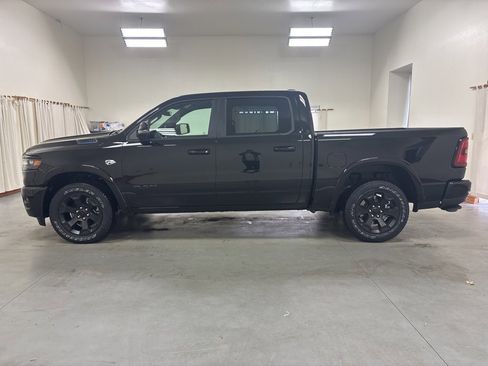 New 2026 RAM 1500 4x4 Crew Cab image 5