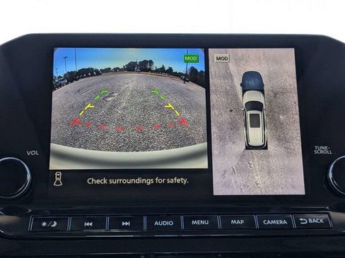 New 2025 Nissan Pathfinder Platinum image 32