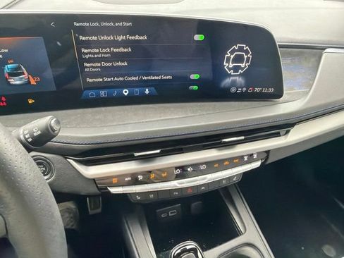Used 2025 Cadillac XT4 Sport AWD/4WD image 12