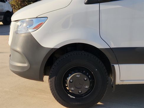 Used 2024 Mercedes-Benz Sprinter 3500 image 11