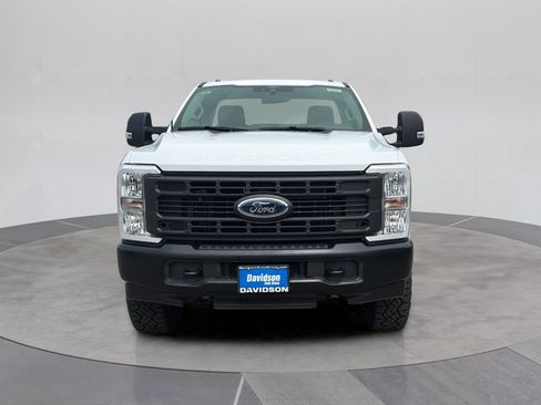 Certified 2025 Ford F350 XL w/ XL Off-Road Package AWD/4WD image 11