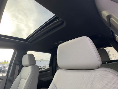 New 2026 GMC Sierra 1500 SLT w/ SLT Premium Plus Package image 18