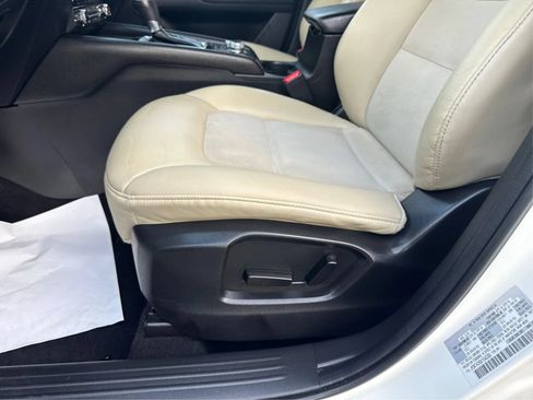 Used 2019 MAZDA CX-5 Touring FWD image 19
