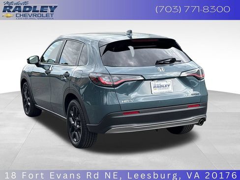 Used 2024 Honda HR-V Sport image 3