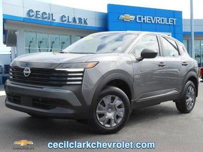 Used 2025 Nissan Kicks S