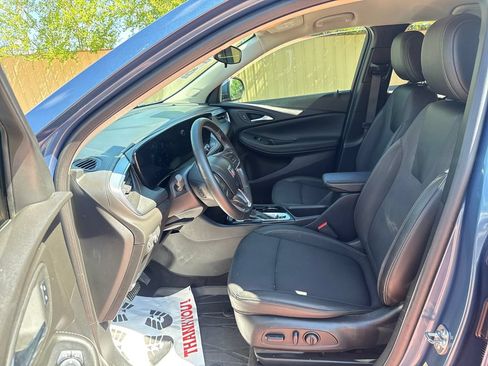 Used 2025 Buick Encore GX Preferred w/ Comfort Package AWD/4WD image 12