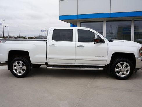 Used 2019 Chevrolet Silverado 2500 LTZ w/ Duramax Plus Package AWD/4WD image 26