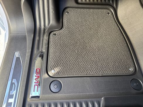 New 2026 GMC Sierra 2500 AT4 w/ AT4 Premium Plus Package image 17