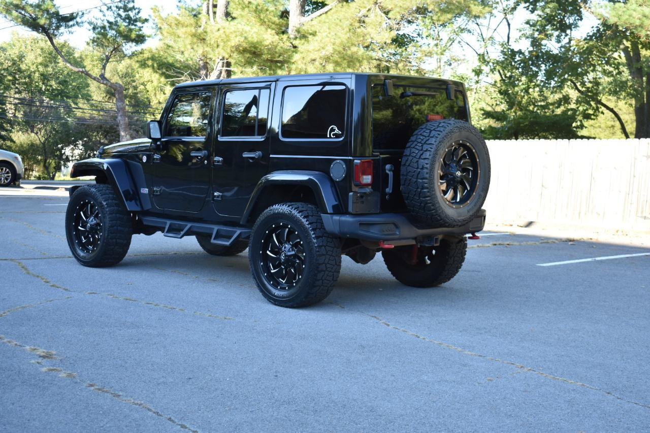 Used 2013 Jeep Wrangler Unlimited Rubicon AWD/4WD image 4