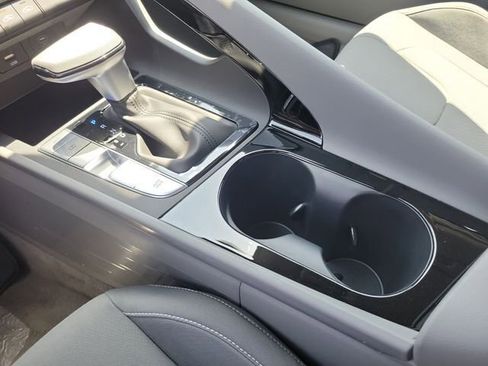New 2026 Hyundai Elantra Hybrid FWD image 15
