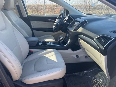 Used 2018 Ford Edge Titanium w/ Equipment Group 301A image 19