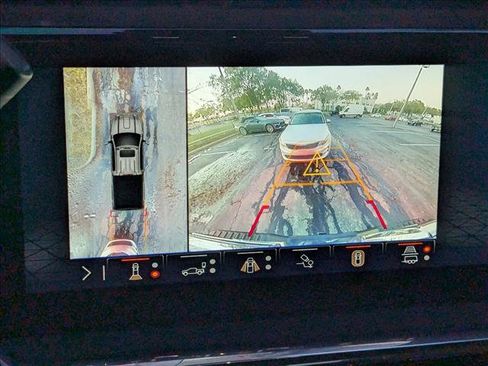 Used 2024 GMC Sierra 2500 Denali Ultimate image 9