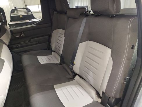 Used 2025 Toyota Tacoma TRD Off-Road image 28