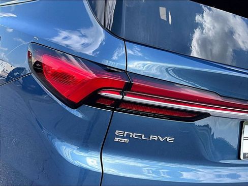 Used 2025 Buick Enclave Preferred AWD/4WD image 21