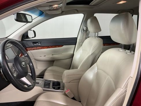 Used 2011 Subaru Outback 3.6R Limited image 10