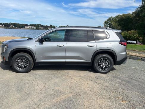 New 2026 GMC Acadia Elevation image 6