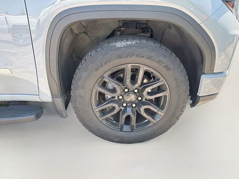 Used 2024 GMC Sierra 1500 Elevation w/ X31 Off-Road Package AWD/4WD image 11
