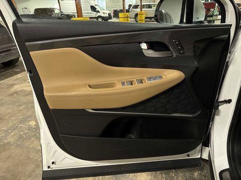 Used 2021 Hyundai Santa Fe Calligraphy image 32